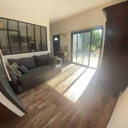 Studio Nîmes * Nîmes