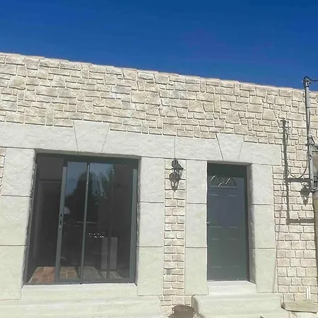 Studio Nimes بيت للعطل نيم